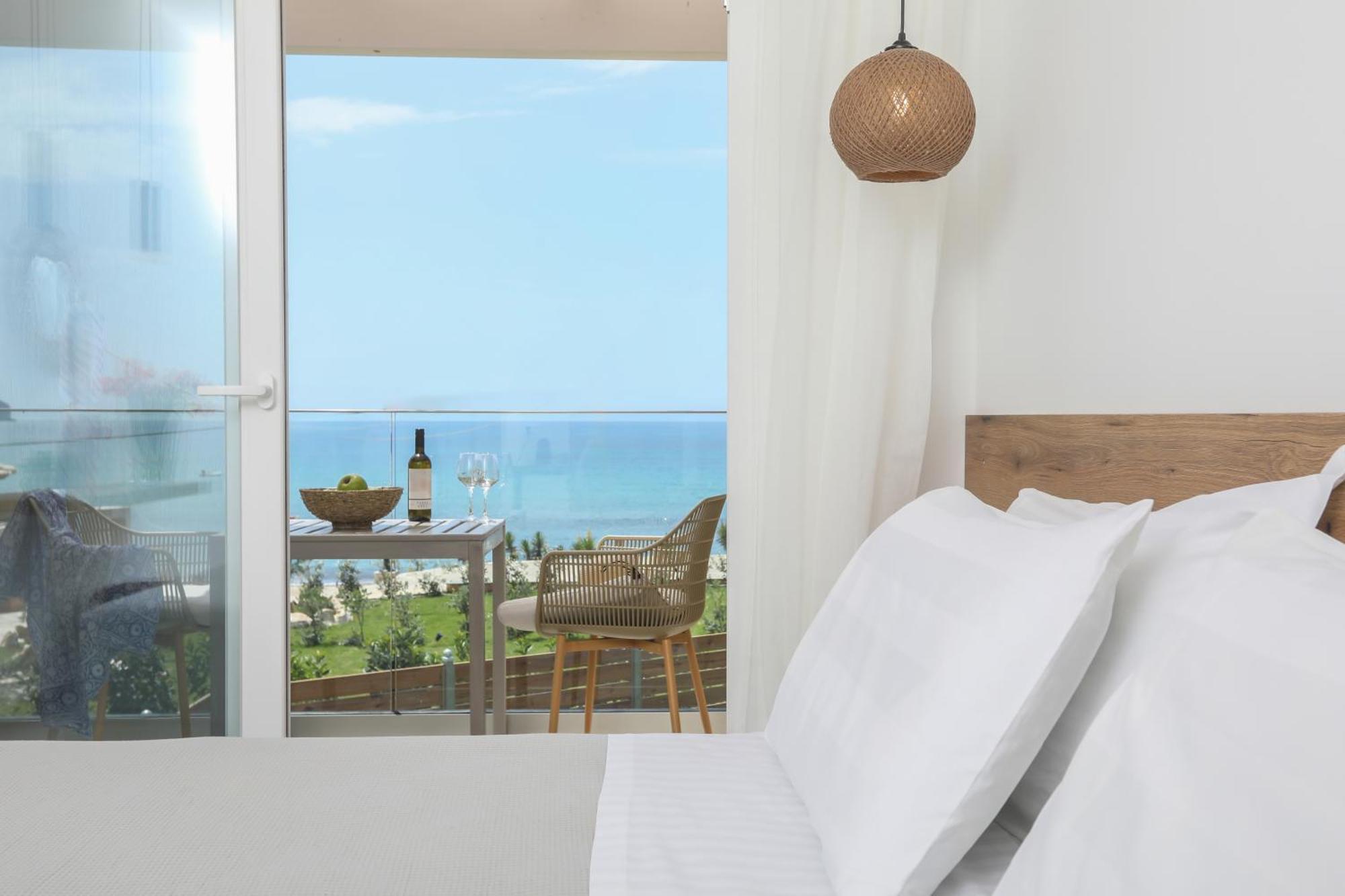 Magdachris Luxury Rooms آغيوس غيوريوس باغون المظهر الخارجي الصورة