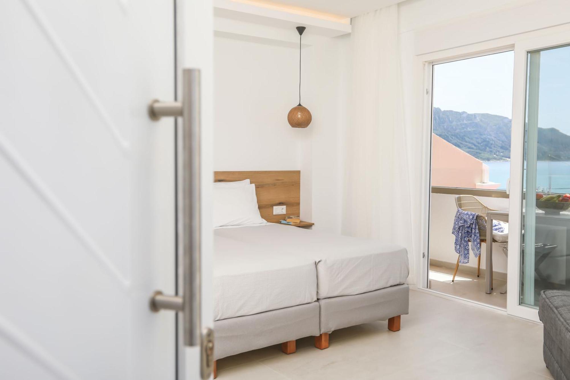 Magdachris Luxury Rooms آغيوس غيوريوس باغون المظهر الخارجي الصورة